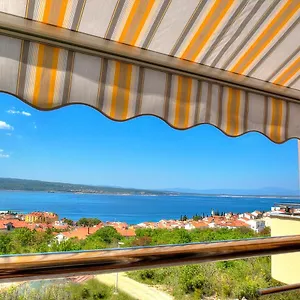 https://bayview-apartment.primorje-gorskikotar.com